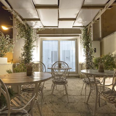 Bed and Breakfast La Loggia Dei Rayno Lecce Exterior foto