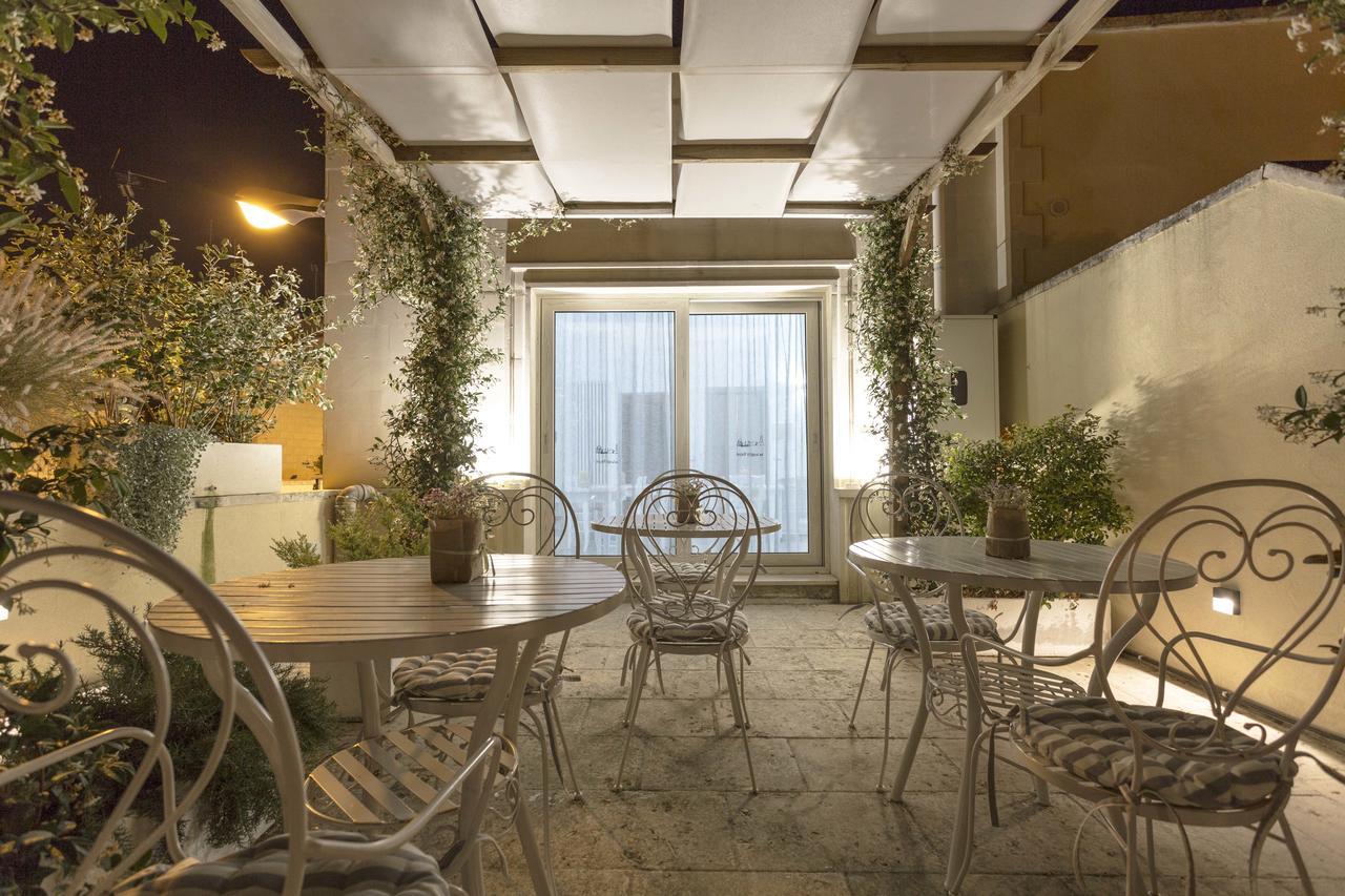 Bed and Breakfast La Loggia Dei Rayno Lecce Exterior foto