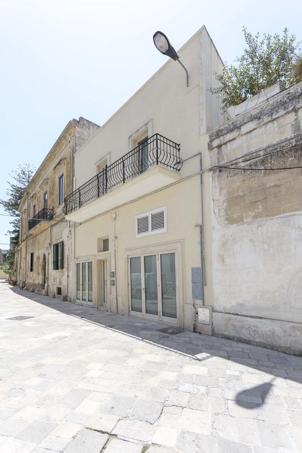 Bed and Breakfast La Loggia Dei Rayno Lecce Exterior foto